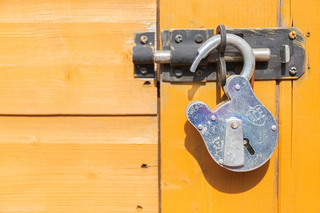 Unlocking the Benefits: The Importance of Commercial Locksmith Services